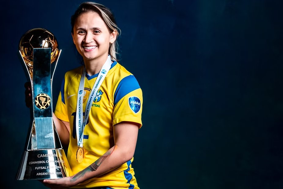 Amandinha: A Rainha do Futsal